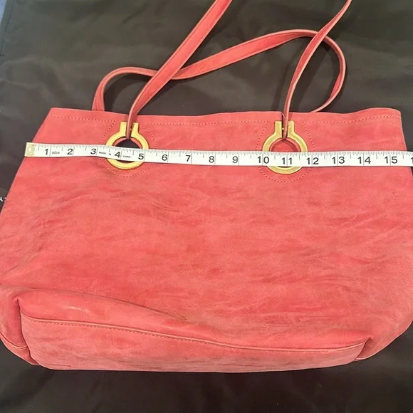 Pink tote in good used condition - Picture 5 of 9